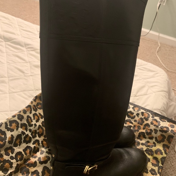 TORY BURCH MARLENE BOOT. - Picture 5 of 7